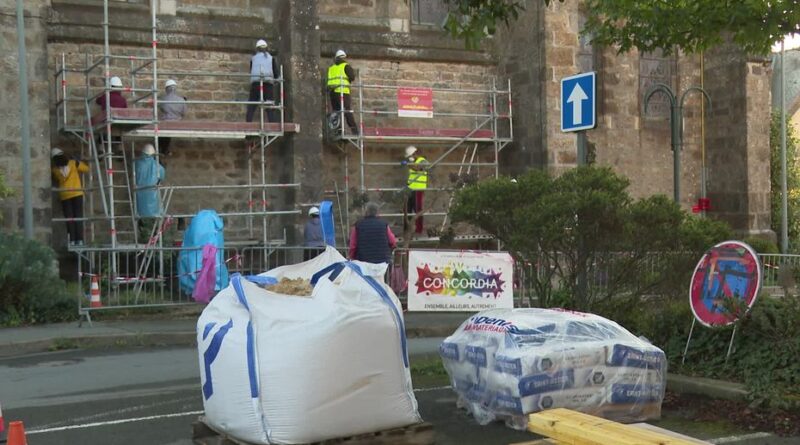 Ils viennent de toute l'Europe pour sauver une petite église bretonne... et ses oiseaux