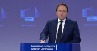 Industrie pharmaceutique : les États-Unis sont réceptifs aux attentes de l'UE selon le commissaire à la Santé  - Euractiv FR