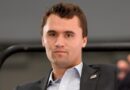 Influenceur et allié de Trump, Charlie Kirk a été tué par balle