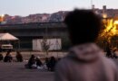 "J'ai le soutien du gouvernement" : à Vintimille, une mise en scène sécuritaire avec l'évacuation d'un camp de migrants à la pelleteuse