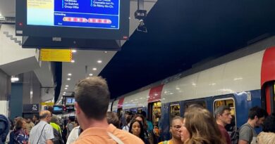 « Je le regarde, sidérée, et je le prends en photo » : une étudiante immortalise son agresseur sexuel dans le RER B
