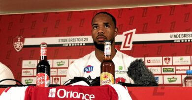 « Je lui offrirai un maillot du Stade Brestois » : Labeau-Lascary a retrouvé le supporter d’Angers qui avait déjà floqué un maillot du Sco [Vidéo]