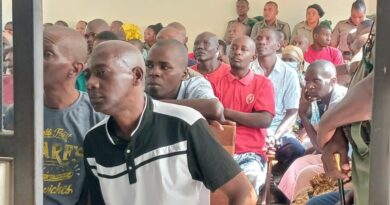 Kenya: au procès du massacre de Shakahola, les techniques du pasteur Mackenzie révélées dans ses portables