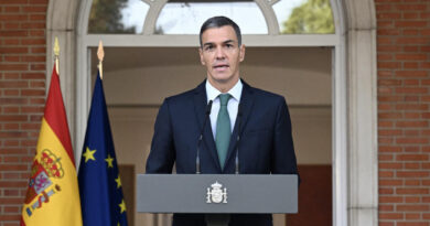 L'Espagne veut "mettre fin au génocide à Gaza", Israël dénonce une "campagne antisémite"