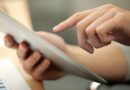 La DRH envoie un mail de refus à 340 candidats mais oublie de masquer les adresses… ils se donnent rendez-vous dans un bar