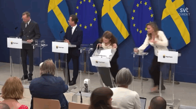 La nouvelle ministre de la Santé suédoise s’effondre en pleine conférence de presse