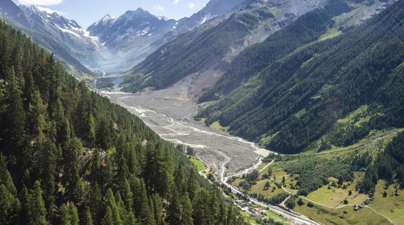 Le Conseil d'Etat valaisan valide la reconstruction de Blatten d'ici 2030