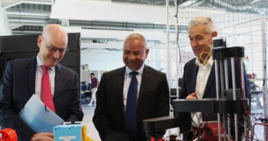 Le Creusot. « Un écosystème qui favorise les échanges » : le préfet à la rencontre de l’économie et l’innovation creusotines