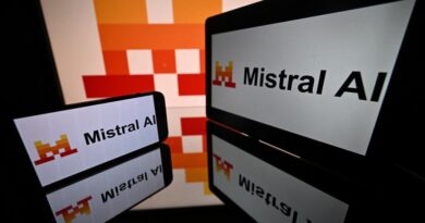Le Français Mistral AI valorisé à 11,7 milliards d'euros après l'entrée au capital du néerlandais ASML