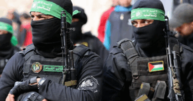 Le Hamas se dit "prêt à s'assoir immédiatement à la table des négociations"
