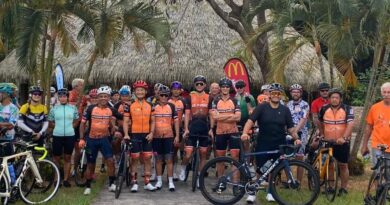 Le tour de Tahiti à vélo, c'est bon pour le corps et l'esprit