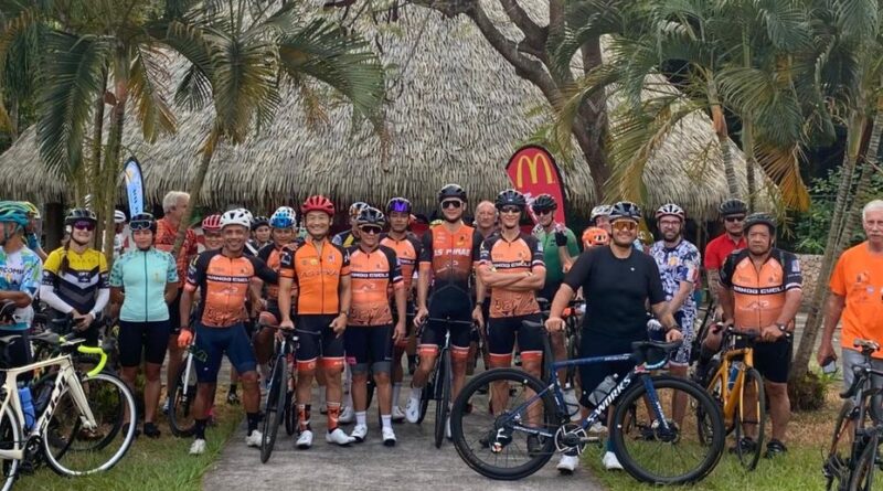 Le tour de Tahiti à vélo, c'est bon pour le corps et l'esprit