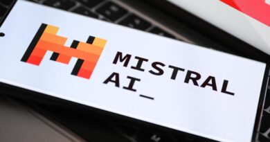 L'entreprise française Mistral, spécialisée dans l'intelligence artificielle, annonce être valorisée à près de 12 milliards d'euros