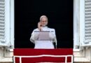 Léon XIV fête ses 70 ans, des fidèles lui souhaitent un joyeux anniversaire au Vatican