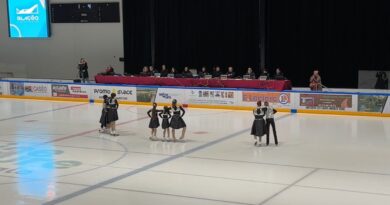Les Extraordin'Ice de Compiègne : quand le patinage artistique synchronisé devient un sport pour tous - FFSG