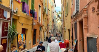 Les artistes et artisans font revivre la vieille ville de Menton