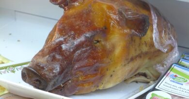Les têtes de cochon déposées devant des mosquées ont été achetées chez un agriculteur normand