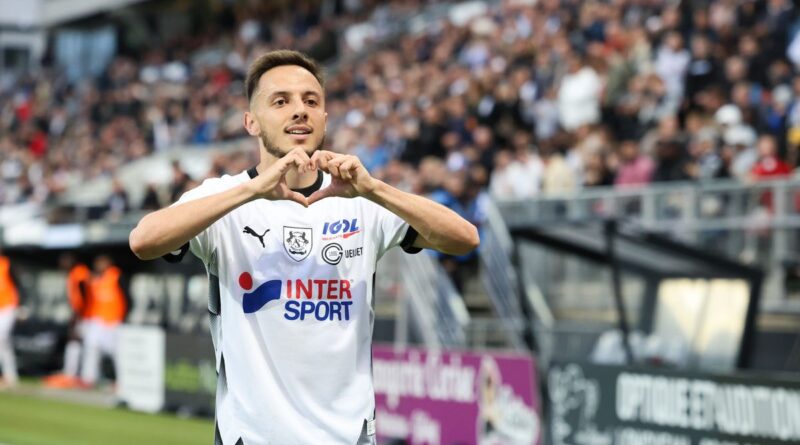 Ligue 2 : l'ailier Antoine Leautey rejoint officiellement le Stade de Reims - ici
