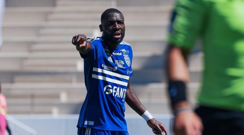 Ligue 2 : le SC Bastia passe au travers face à Guingamp - ici