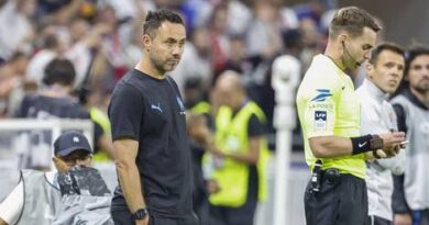 Lyon-OM (1-0) : "Ce n'est pas la bonne mentalité si l'on veut jouer dans un grand club", souffle Roberto De Zerbi après la défaite de son équipe
