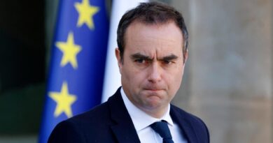 Macron annonce son nouveau Premier ministre sans tarder après la démission de Bayrou