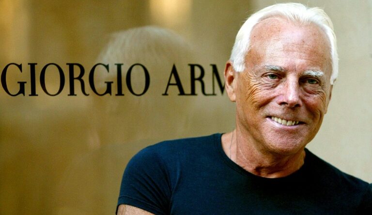 Milan rend hommage au "roi" Armani