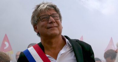 Mistral AI : Éric Coquerel déclenche un tollé sur les réseaux sociaux