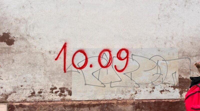 Mobilisation du 10 septembre : "On ne veut pas de hiérarchie", des réunions préparent le mouvement à Saint-Étienne  - ici