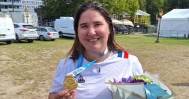 Myriam Clavreul, licenciée au club de canoë-kayak de Laval, décroche le titre de championne du monde de paramarathon - ici