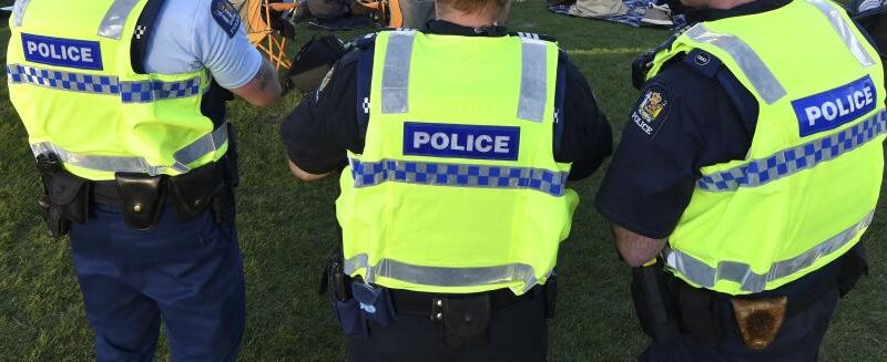 Nouvelle-Zélande : un père en cavale depuis près de quatre ans abattu lors d’un affrontement avec la police