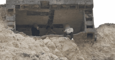 "On a fait au plus rapide" : l'entrée du bunker dangereux qui manque de s'effondrer du haut d'une falaise a été condamnée