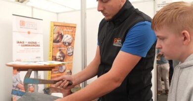 "On a un gros travail à faire sur l’attractivité" : une foire au fromage se transforme en salon des métiers pour attirer des collégiens