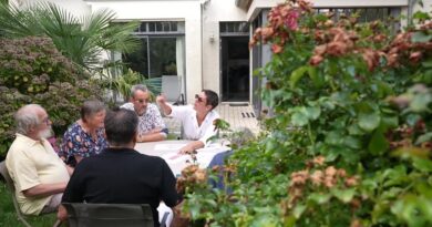 "On ne comprend pas pourquoi un paquebot vient s'installer dans le village" : face à la construction d'un immeuble de 3 étages, des riverains mobilisés