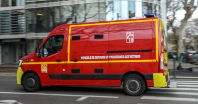 "On ne sait pas si c'était volontaire ou pas" : une jeune femme chute du troisième étage et décède sur le coup
