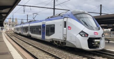 "On protège le site et on évite la propagation" : feu de câble SNCF, la circulation des trains coupée au sud de Bordeaux