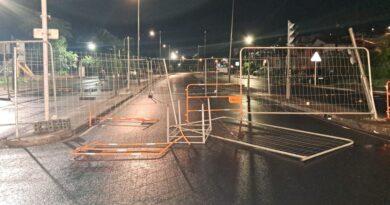 PHOTOS. Nouveaux barrages sur l’axe du BHNS : usagers bloqués à Sainte-Thérèse