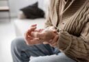 Parkinson : un virus longtemps jugé inoffensif apparaît soudain dans le cerveau des malades