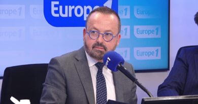 Pascal Praud et vous - «Il y a peut-être quelques années à gagner» : Yannick Neuder évoque un raccourcissement du cursus des médecins
