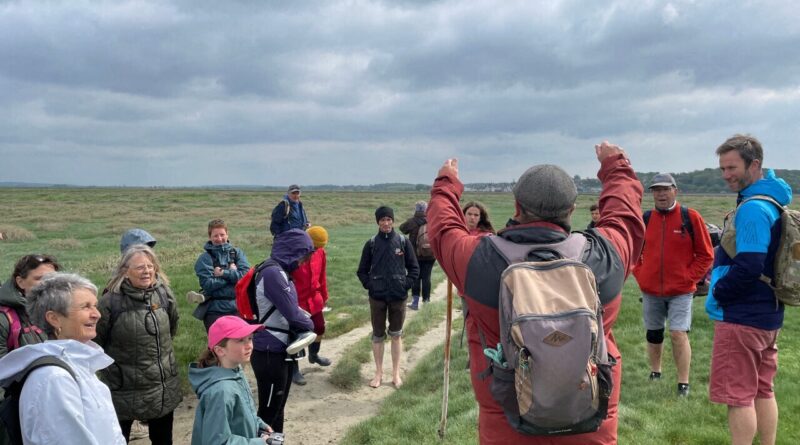 Peut-on être à la fois guide nature et chasseur ? Le militant Pierre Rigaux sème la discorde en baie de Somme