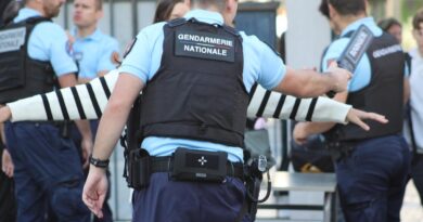 « Pourquoi j’aurais quelque chose comme ça dans mon sac ? » À Libourne, un contrôle de sécurité mené au lycée Max-Linder