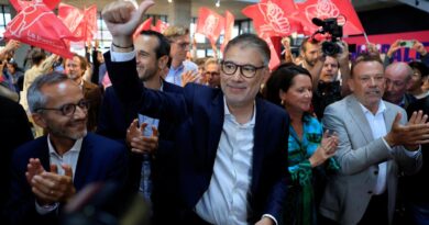 Pourquoi les législatives partielles ravivent la guerre entre le PS et LFI