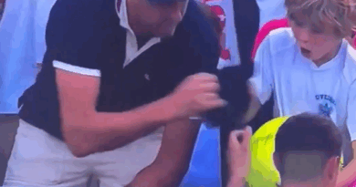 "Premier arrivé, premier servi": un millionnaire vole la casquette offerte par un joueur à un enfant à l'US Open... et ne voit pas le problème