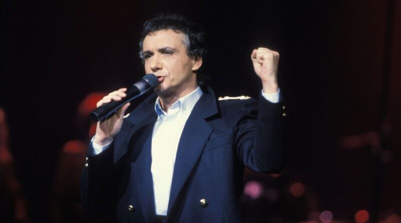 "Radio Michel, le spectacle musical" : 30 chansons uniquement chantées par... des Michel ! - ici