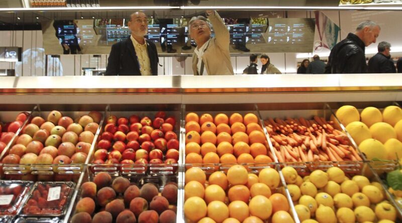 Reportage France - France: face à la précarité alimentaire, un nouveau modèle solidaire en expérimentation