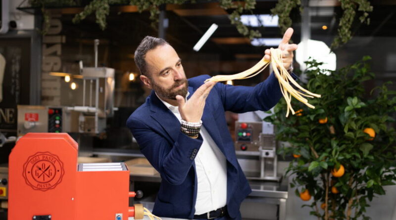 Rhône. Du Beaujolais à la télé : le roi des pâtes italiennes Diego Accettulli sur TF1 et «C à vous»