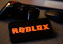 Roblox annonce de nouvelles mesures de sécurité pour les mineurs, qu’en est-il vraiment ? - RTBF Actus