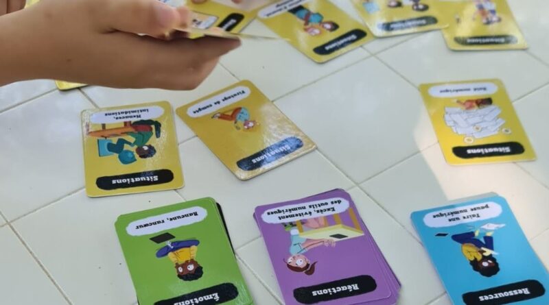 Rosenau. Un jeu de cartes pour aider les enfants à se protéger contre le cyberharcèlement