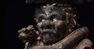 Ryûtôki : démon en pied avec dragon et lanterne