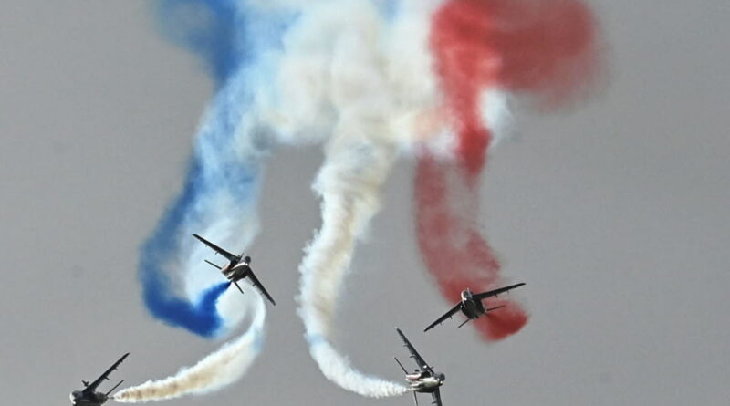 Saint-Étienne. La patrouille de France ne survolera finalement pas le CHU