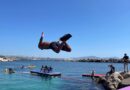 "Si tu sais pas faire la lune, t'es pas un vrai Marseillais" : 30 ados font un concours de saut à l'Estaque